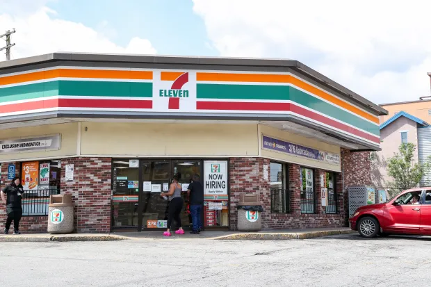 7-Eleven Faces Tough Times: 444 Stores Set to Close Due to Underperformance