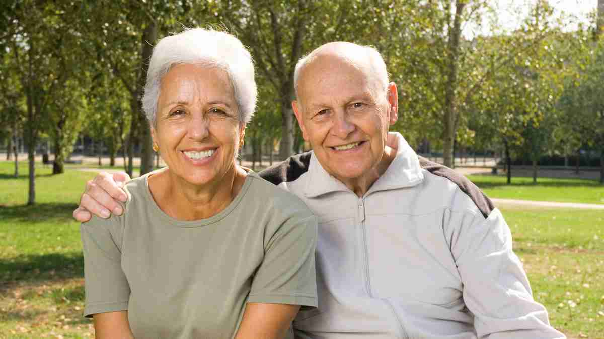 Requirements for seniors to get a Social Security payment of about $1,927 in December